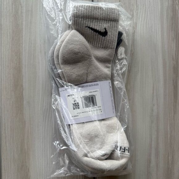 Nike Everyday Plus Ankle Training Socks 3 Pack Men 8-12 Green/Gray/Cream NWT - Picture 6 of 7
